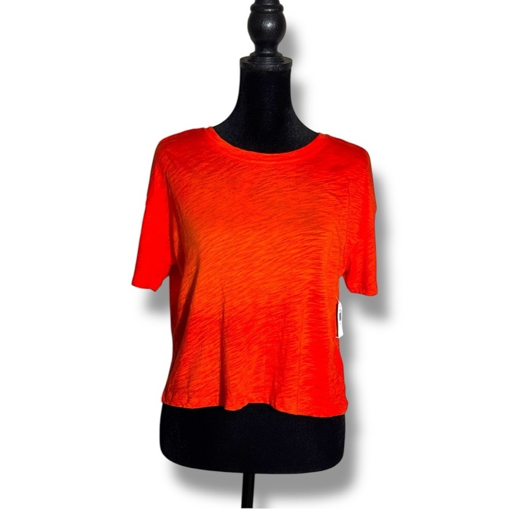 Old Navy Bright Orange Short Sleeve Cropped Athletic Lightweight Women's Top